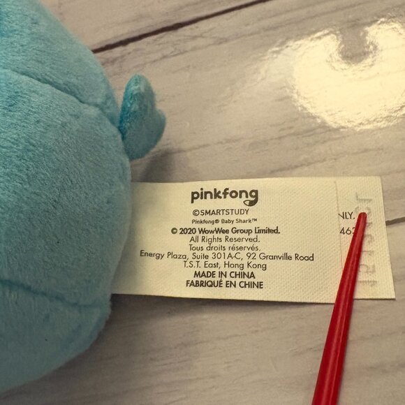 Baby Shark's Big Show Hank Song Cube Blue Plush NWT (SKU: 177TO) - Picture 7 of 11